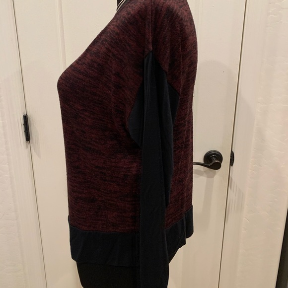 Mossimo long sleeve sweater 🌸Size: Medium - Picture 3 of 5